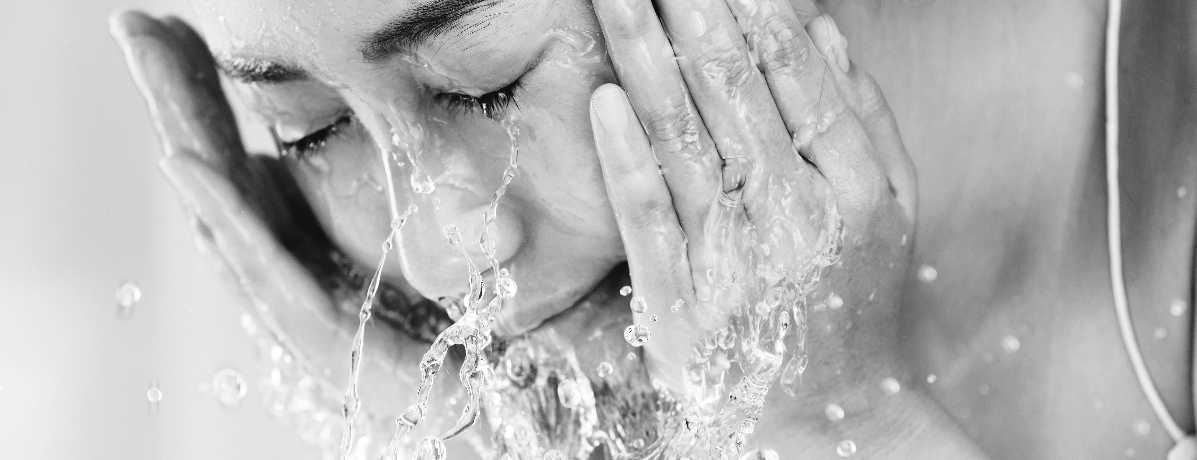 How to Hydrate Skin Naturally