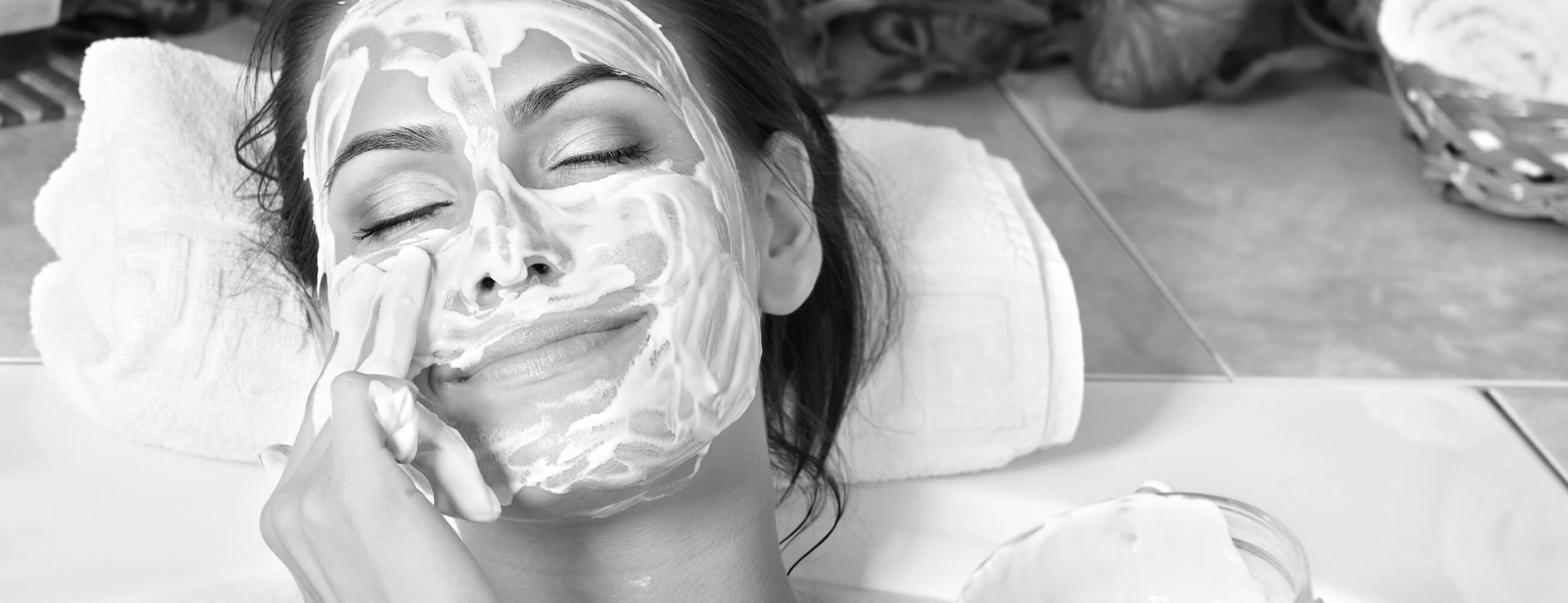 3 Brightening DIY Face Masks